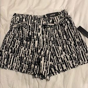 Black shite shorts